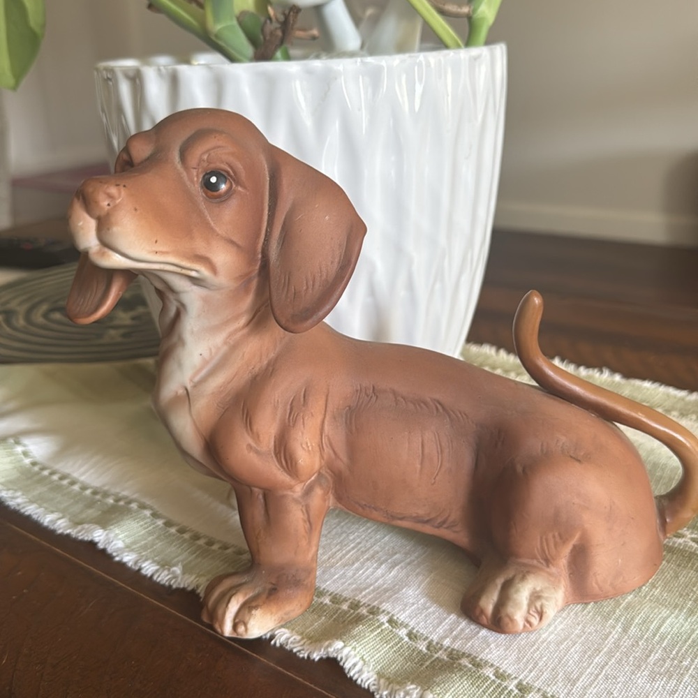 Vintage Dachshund ceramic hand painted music box plays Edelweiss